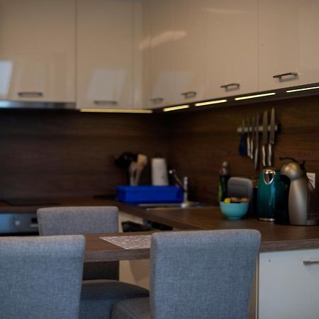 Zsuka Apartman Free Parking เปตช์ ภายนอก รูปภาพ