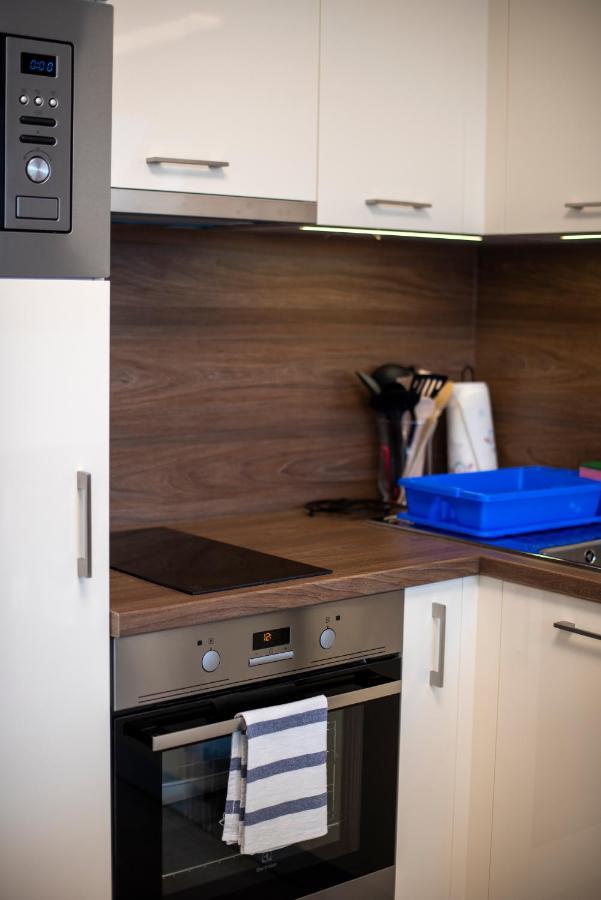 Zsuka Apartman Free Parking เปตช์ ภายนอก รูปภาพ