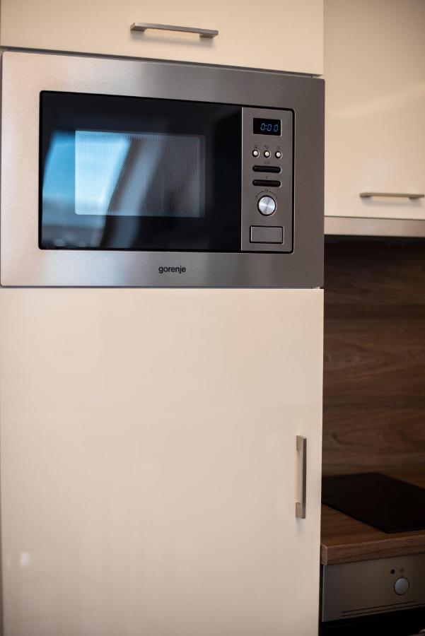 Zsuka Apartman Free Parking เปตช์ ภายนอก รูปภาพ