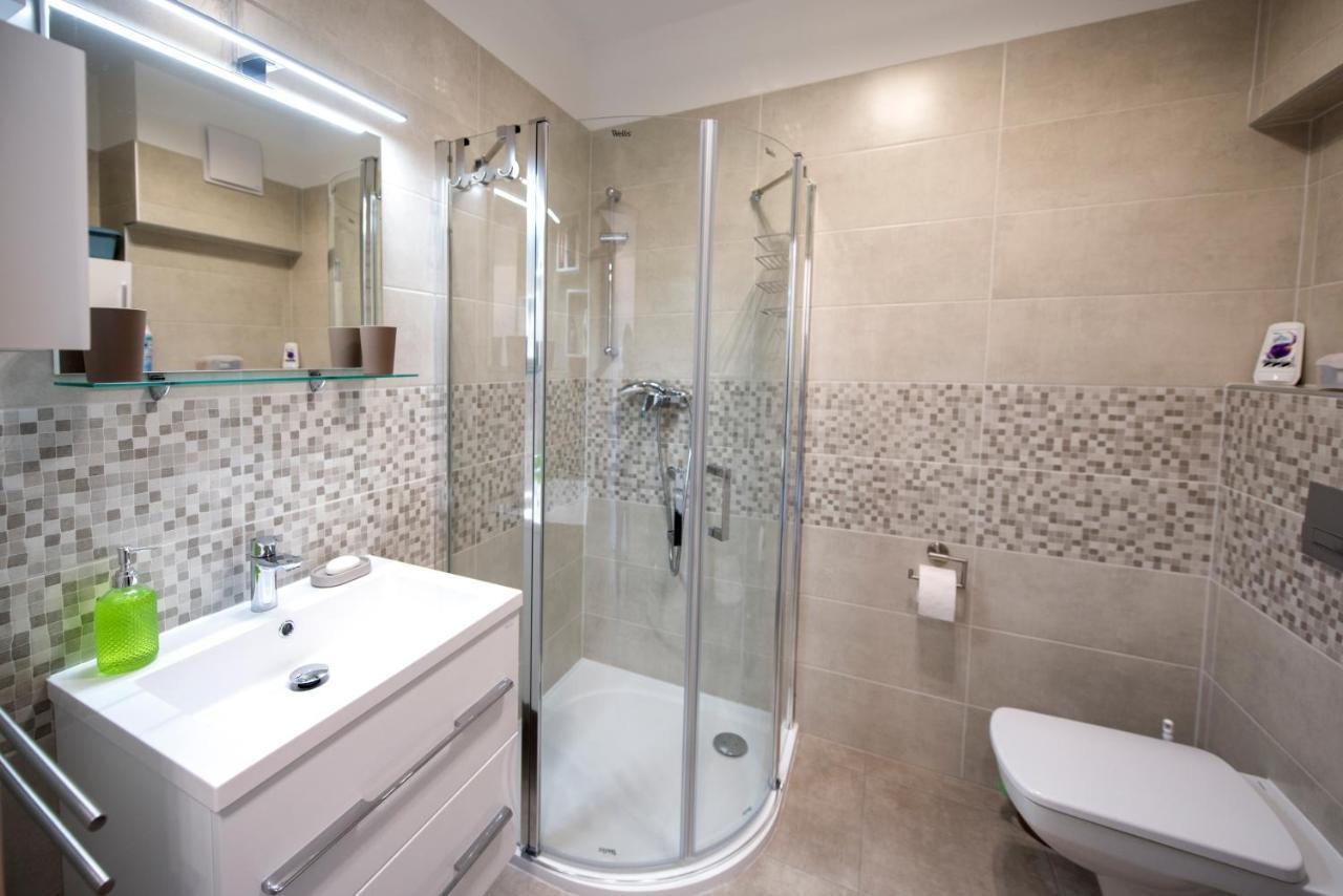 Zsuka Apartman Free Parking เปตช์ ภายนอก รูปภาพ
