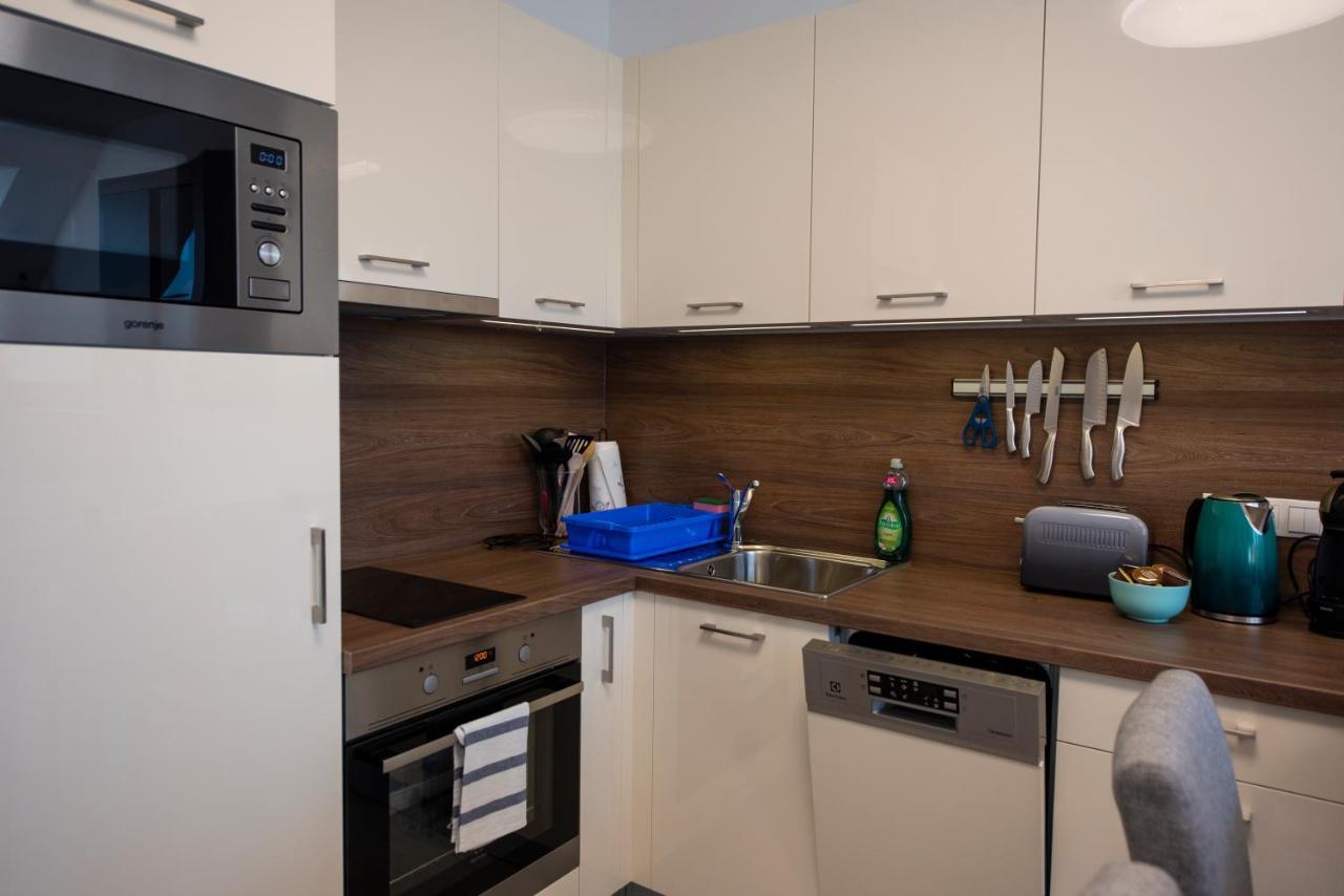 Zsuka Apartman Free Parking เปตช์ ภายนอก รูปภาพ